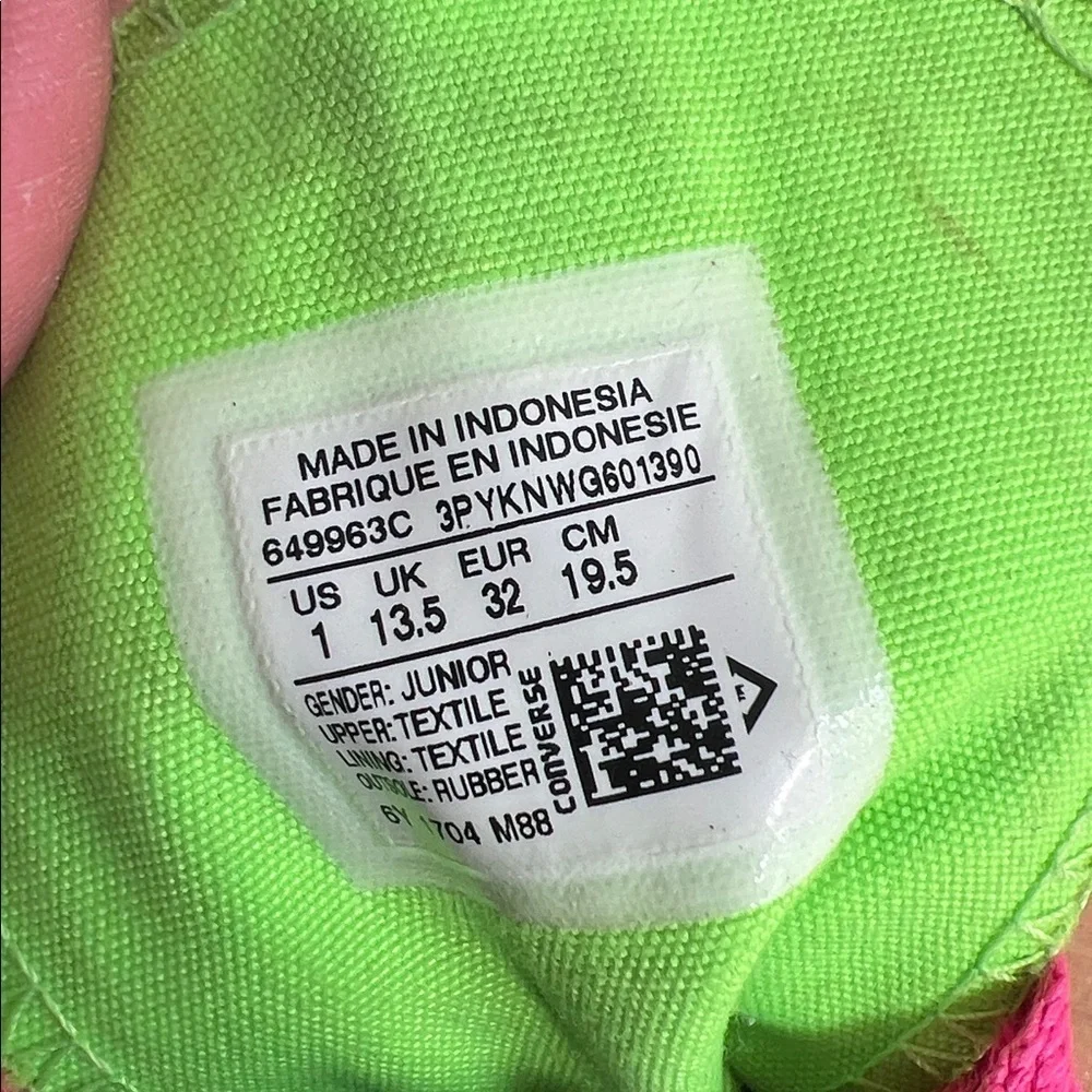 Kids High-Top Sneakers with Pink and Green Accents